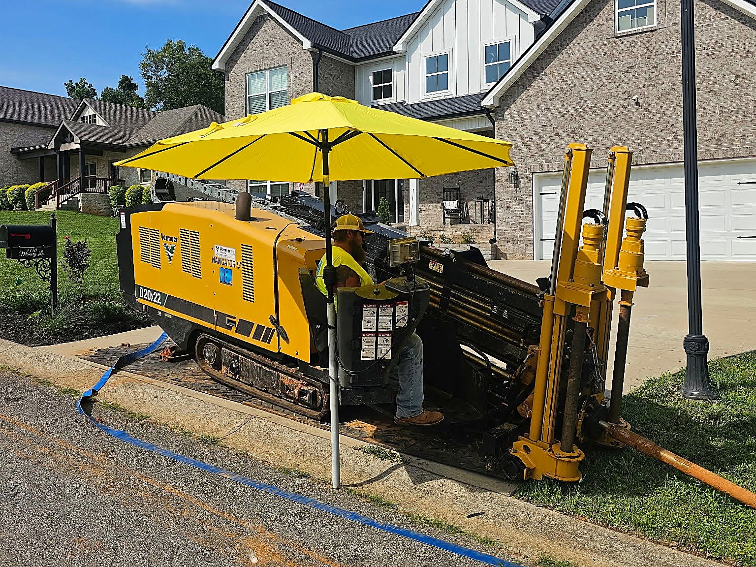 A BOI horizontal directional drilling rig on a fiber build